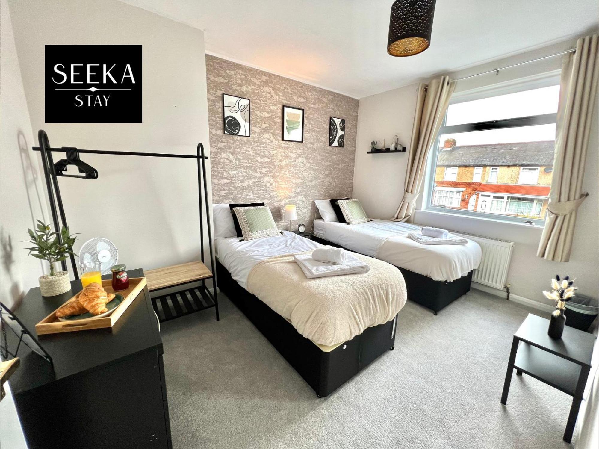 Cosy 2-Bedroom House, Walking Distance Cbs, Ideal For Contractors-Business Stays Ковентри Экстерьер фото